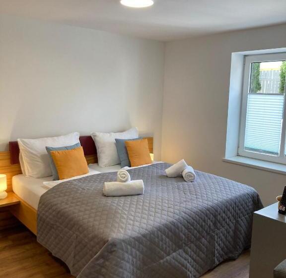 Апартаменты 1 Спальня Нижний Этаж, Motel55   Nettes Hotel Mit Self Check In In Villach, Warmbad