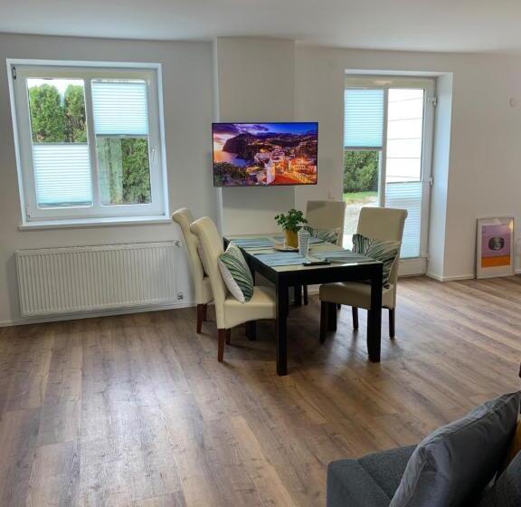 Апартаменты 1 Спальня с Террасой, Motel55   Nettes Hotel Mit Self Check In In Villach, Warmbad