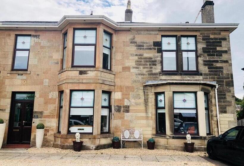 Семейный Номер, Giffnock Rooms