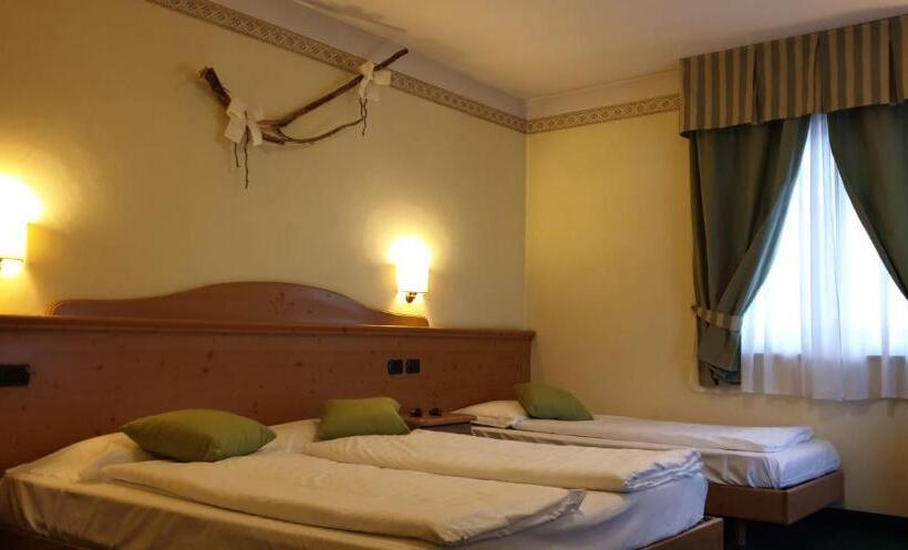 4인용 스탠다드 룸, Albergo Bernard