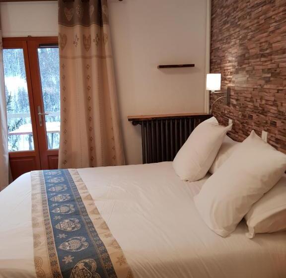 스탠다드 테라스 룸, Hôtel Chastellares