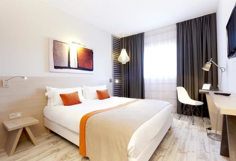 Номер Superior, Kyriad Prestige Vannes Centre  Palais Des Arts