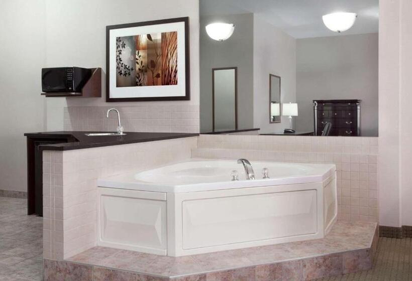 Президентский Люкс, Ramada By Wyndham Weyburn