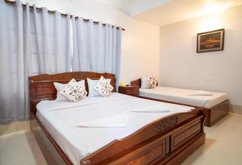 غرفة قياسية ثلاثية, Siem Reap Riverside