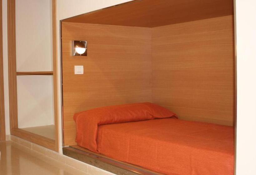 Кровать в Общей Комнате, Albergue Inturjoven Torremolinos
