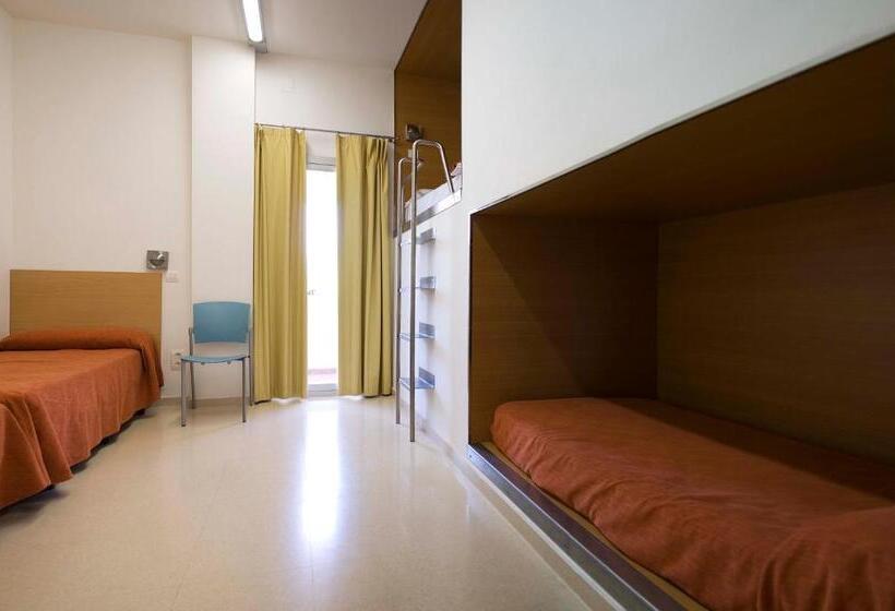 Четырехместный Номер Стандарт, Albergue Inturjoven Torremolinos
