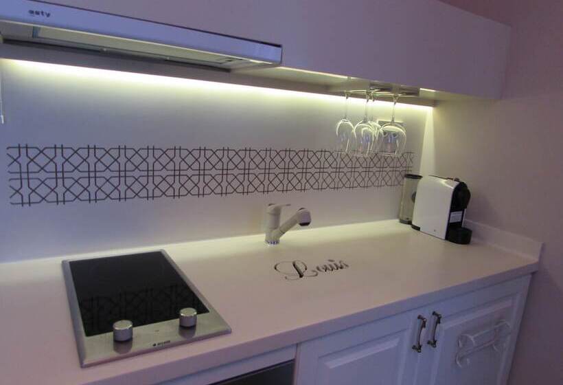 سوییت لوکس, Louis Appartements Galata