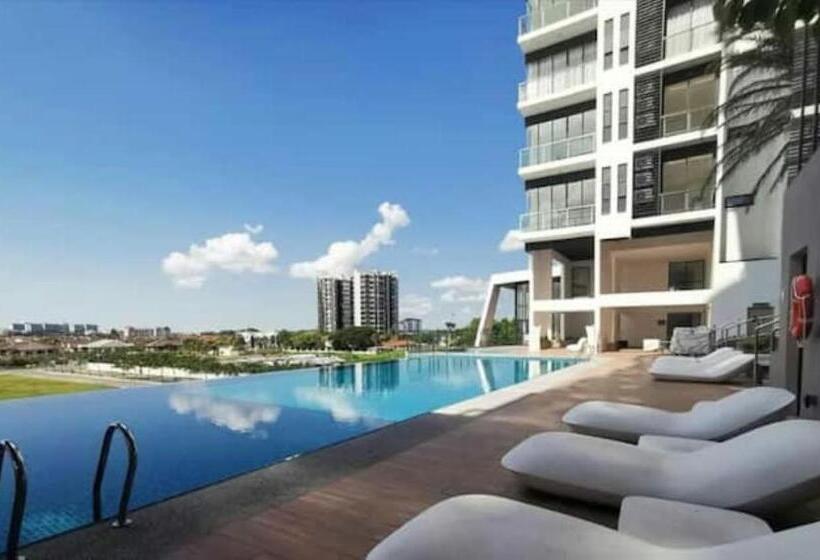 آپارتمان 2 خوابه, Mega Inn