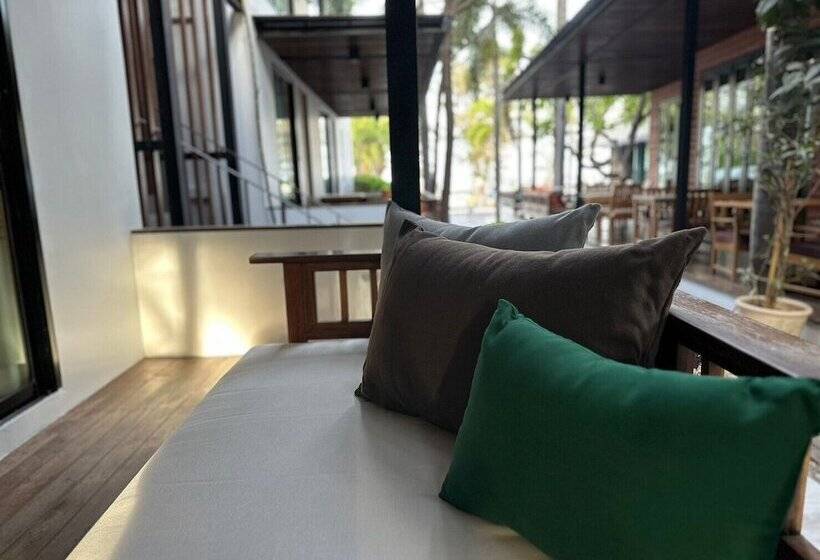 デラックスルーム, Banlansuan Resort Sha Plus