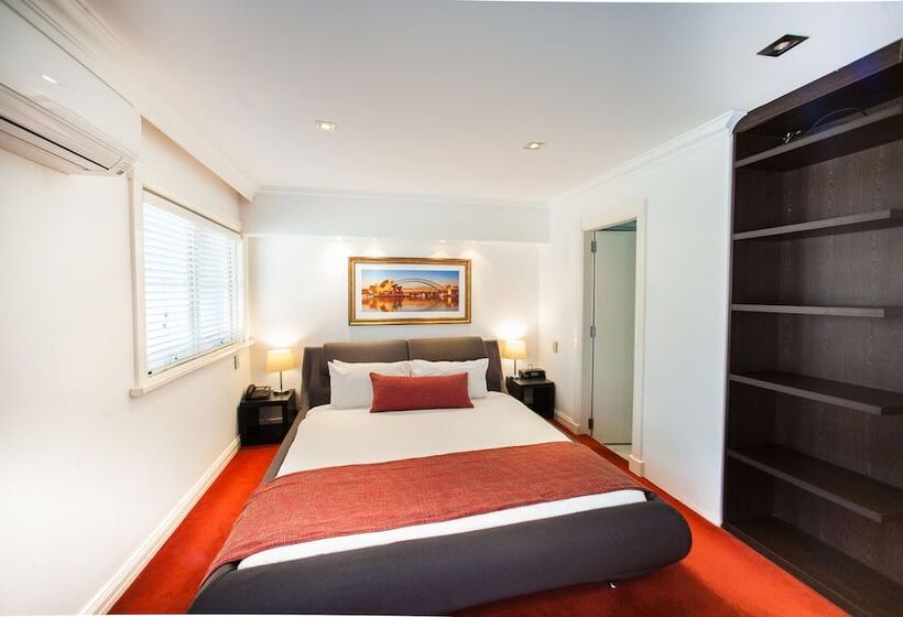Люкс Повышенной Комфортности, Ramada Hotel & Suites By Wyndham Cabramatta
