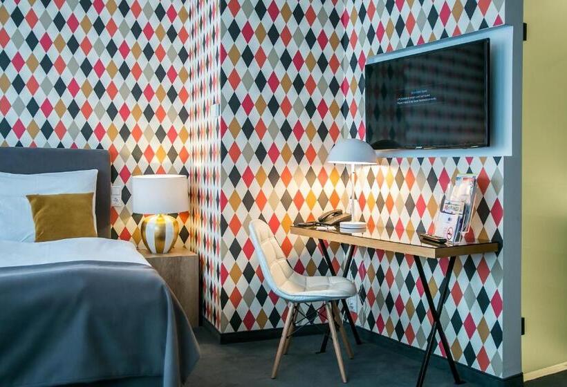 Номер Superior, Roombach Hotel Budapest Center