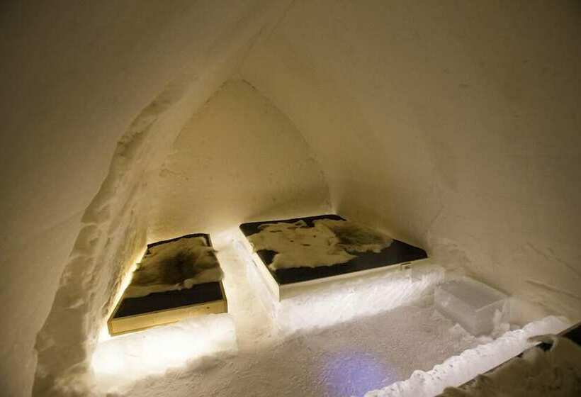 Номер Стандарт Трехместный, Arctic Snowhotel & Glass Igloos