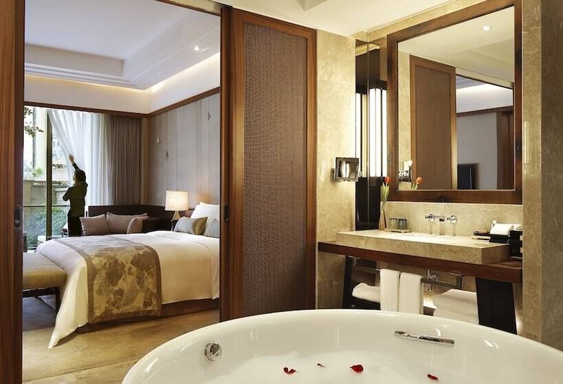 Номер Премиум, Intercontinental Kunming, An Ihg
