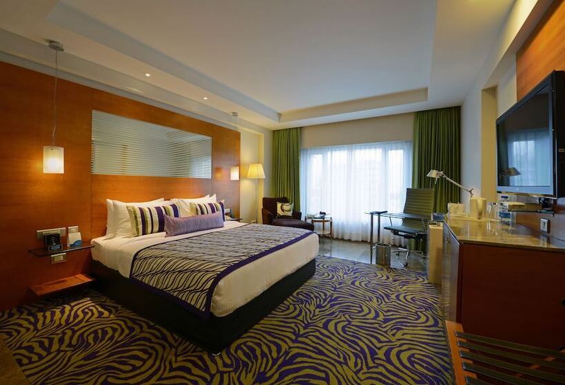 수피리어 룸, Radisson Blu Hotel Ahmedabad
