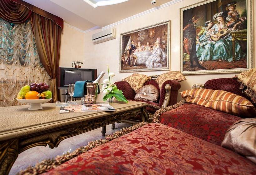 ویلای یک اتاق خوابه با استخر شنا, Villa Anna