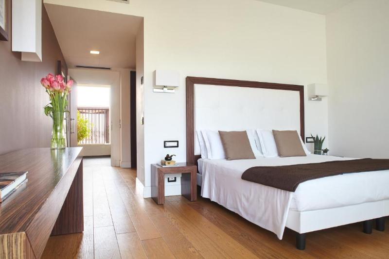 Quarto Superior, Borgo Di Luce I Monasteri Golf Resort & Spa