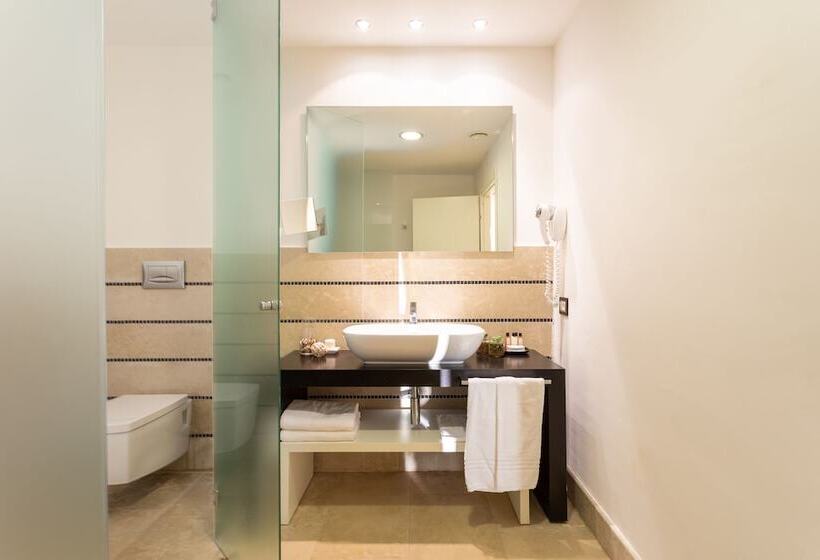 Номер Deluxe, Borgo Di Luce I Monasteri Golf Resort & Spa