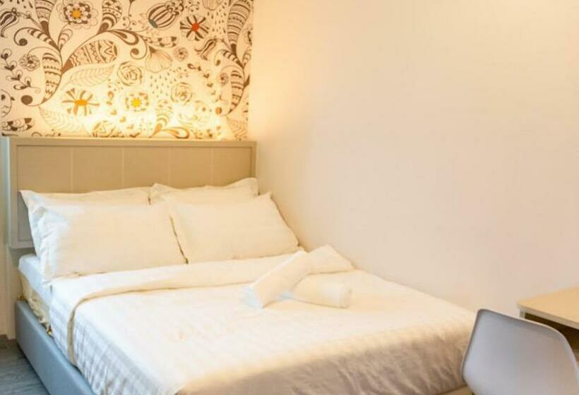 Номер Стандарт, The Crown Hotel Klia