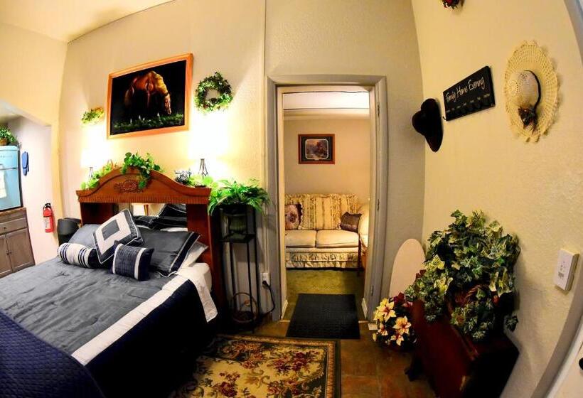 Номер Стандарт, Salmon River Inn