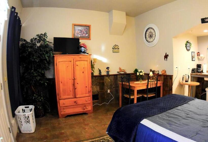 Номер Стандарт, Salmon River Inn