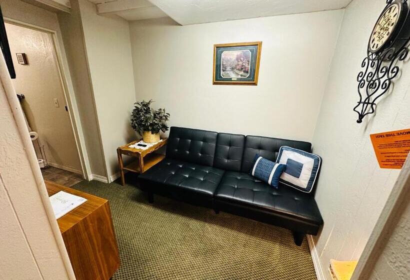Номер Стандарт, Salmon River Inn