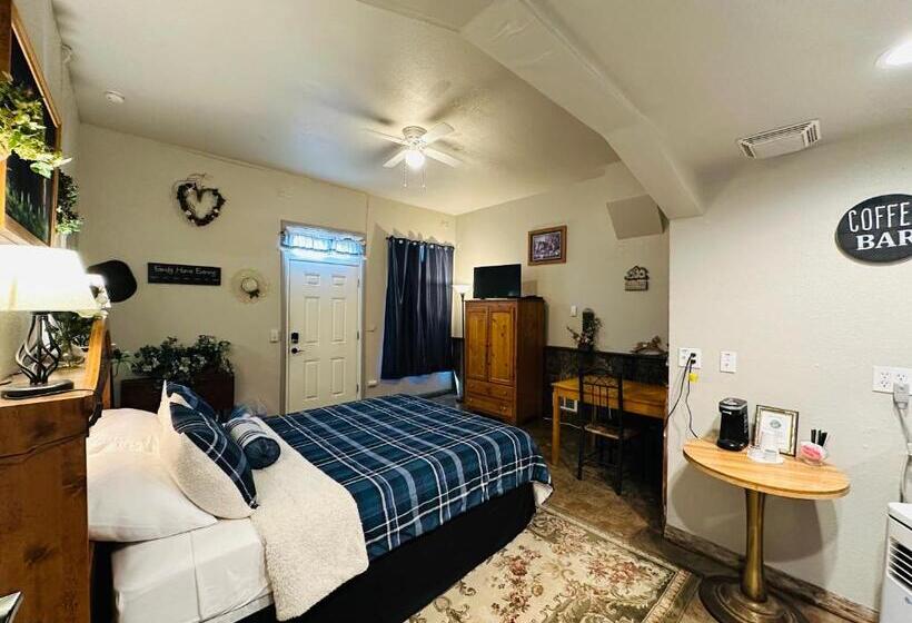 Номер Стандарт, Salmon River Inn