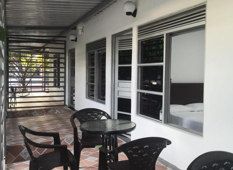 标准三人间, Miski Wasi Hospedaje Neiva