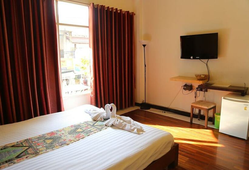 디럭스 룸 도시 전망, New Ihouse Hotel   Hostel