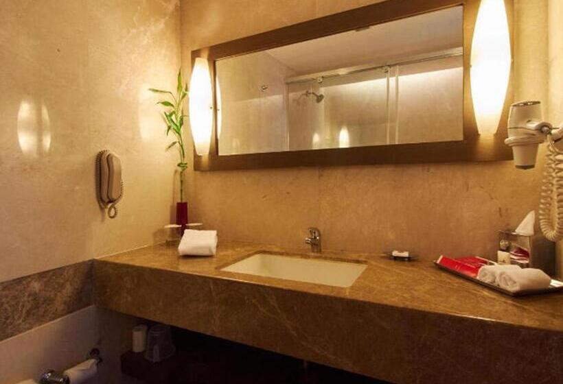 行政套房, The Gateway Hotel Beach Road Visakhapatnam