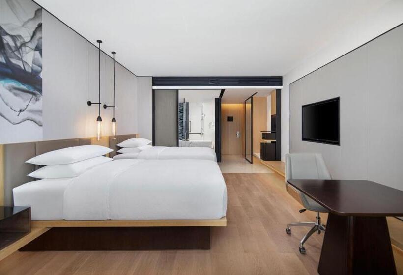 Номер Deluxe Вид на Город, Fairfield By Marriott Shenshan Special Cooperation Zone
