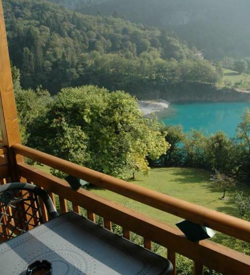 1 Bedroom Apartment Lake View, Al Trovante   Gardaslowemotion