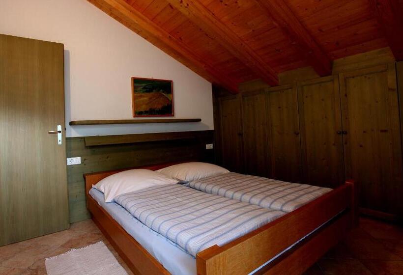 1 Bedroom Apartment Lake View, Al Trovante   Gardaslowemotion