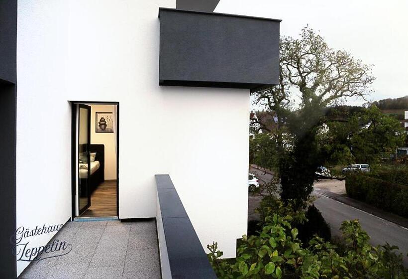 Quarto Estandar com Sacada, Gästehaus Zeppelin