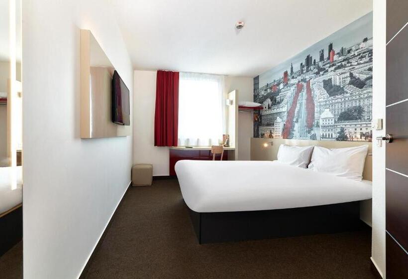 Номер Стандарт, B&b Hotel Warszawa Okęcie