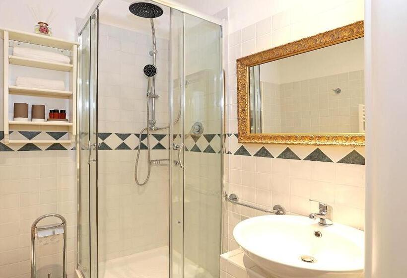 Номер Deluxe, Liberty Rome Suites   Liberty Collection