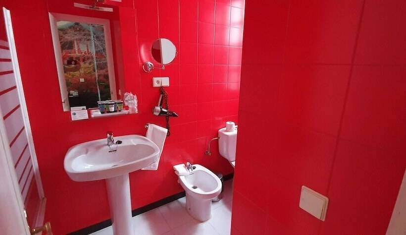 اتاق استاندارد چهار تخته, Casual De Las Letras Sevilla
