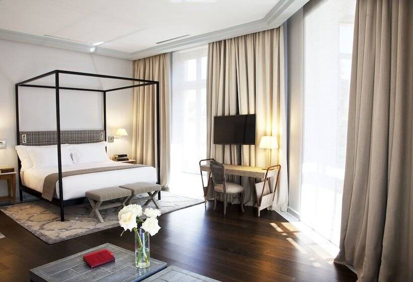 패밀리 룸, Urso Hotel & Spa, A Small Luxury Hotel Of The World