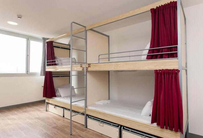 Bed in een Gedeelde Kamer, St Christopher S Inn Paris   Gare Du Nord