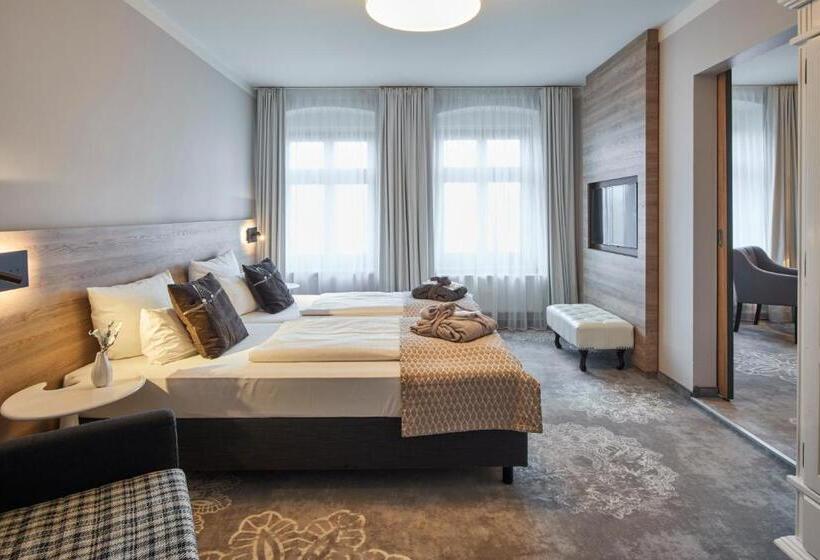 Люкс, Via Regia   Vias Hotels