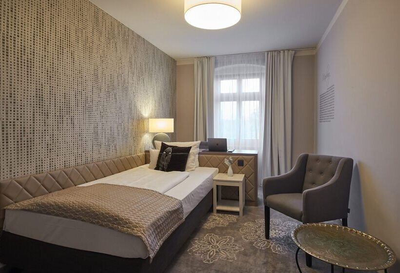 Номер Стандарт Индивидуальный, Via Regia   Vias Hotels