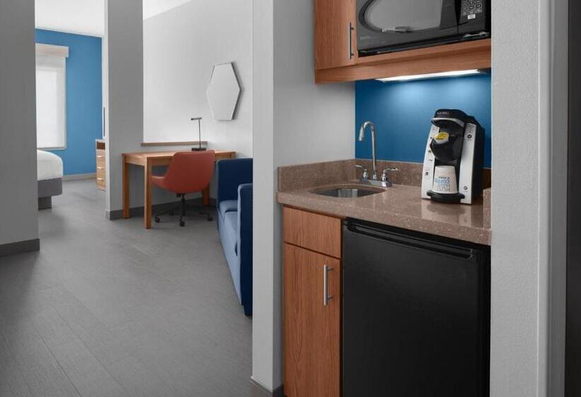 キングサイズベッドのスイートルーム, Holiday Inn Express & Suites Midland South I 20, An Ihg