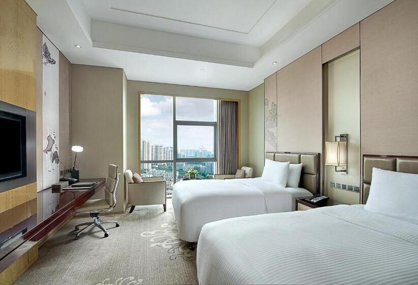 اتاق اجرایی, Pullman Weifang