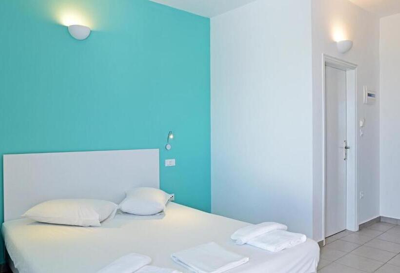 سوییت جونیور با چشم‌انداز دریا, Hillside Studios & Apartments