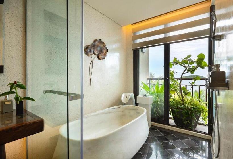 اتاق لوکس با چشم‌انداز دریا, Amiana Resort Nha Trang