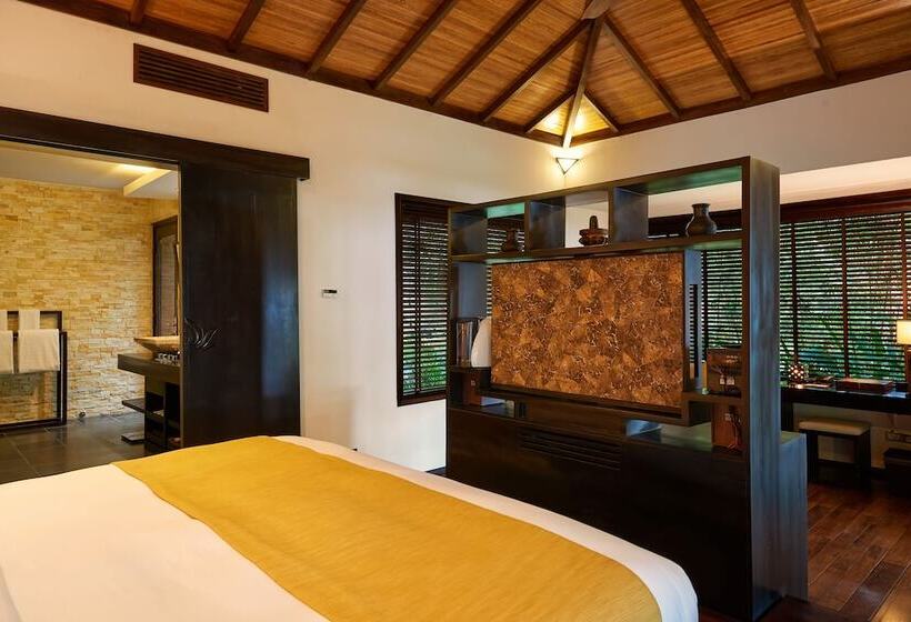 ویلای دلوکس 1 خوابه با چشم‌انداز دریا, Amiana Resort Nha Trang
