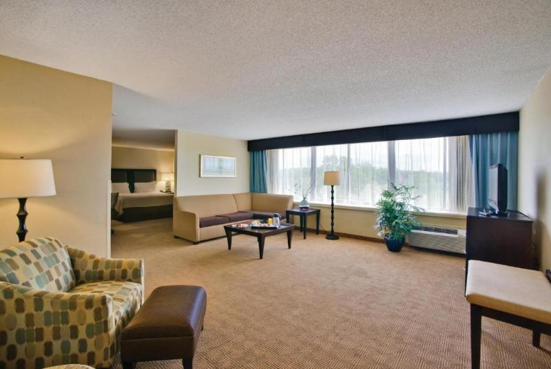 Люкс Кровать Кинг, Doubletree By Hilton Tinton Falls Eatontown