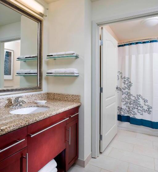 Люкс, Residence Inn Bismarck North