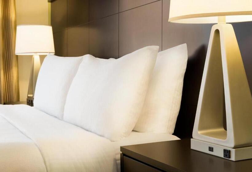 豪华房间, Staybridge Suites West Edmonton, An Ihg