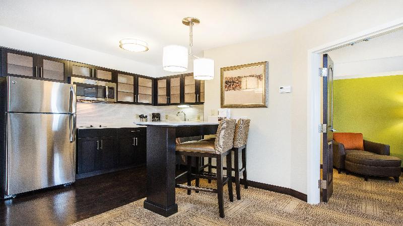 套房, Staybridge Suites West Edmonton, An Ihg