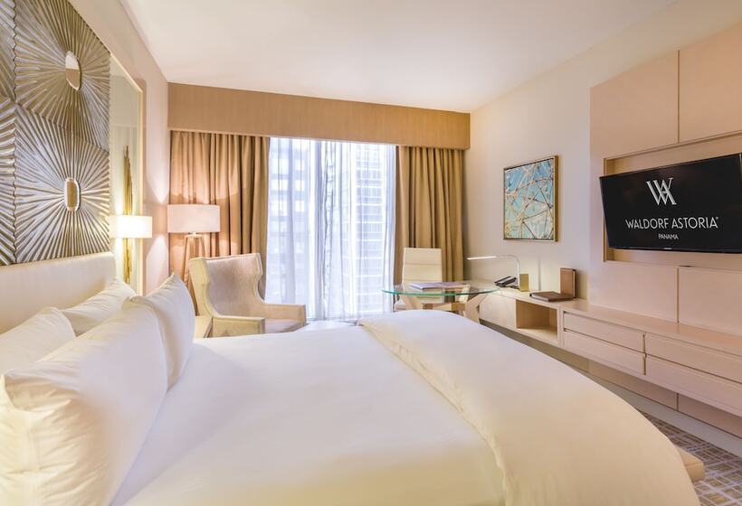 Номер Deluxe, Waldorf Astoria Panama